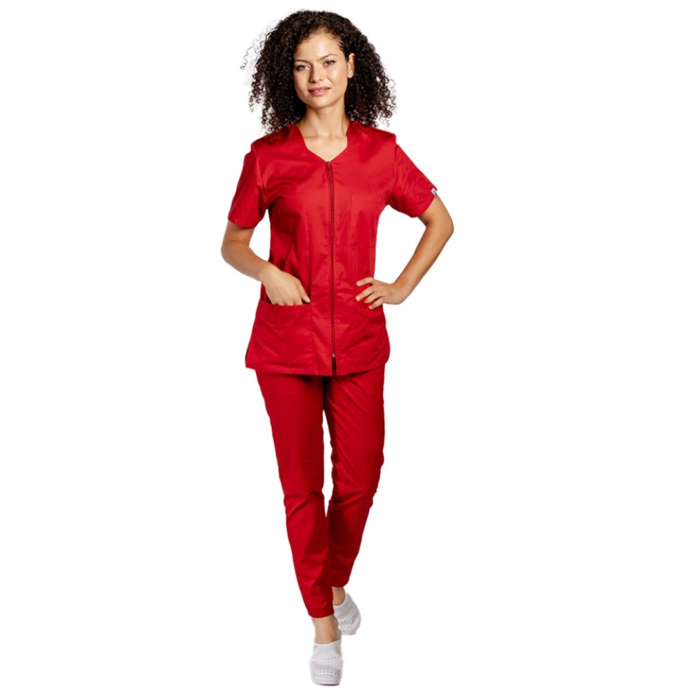 Uniforma de lucru rosu, bluza cu fermoar cambrata, trei buzunare si pantaloni cu elastic