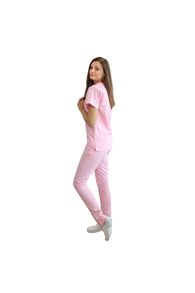 Uniforma de lucru dama roz pal format din bluza cu anchior in V si pantaloni roz cu elastic
